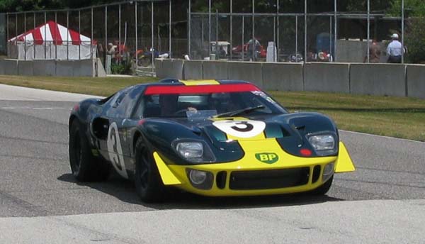 GT40R%20P2090%20Reunion%205.jpg